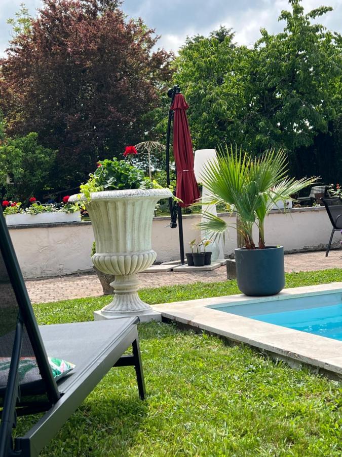 L'Escale Chambres Et Table D'Hotes Verdun-sur-le-Doubs Εξωτερικό φωτογραφία